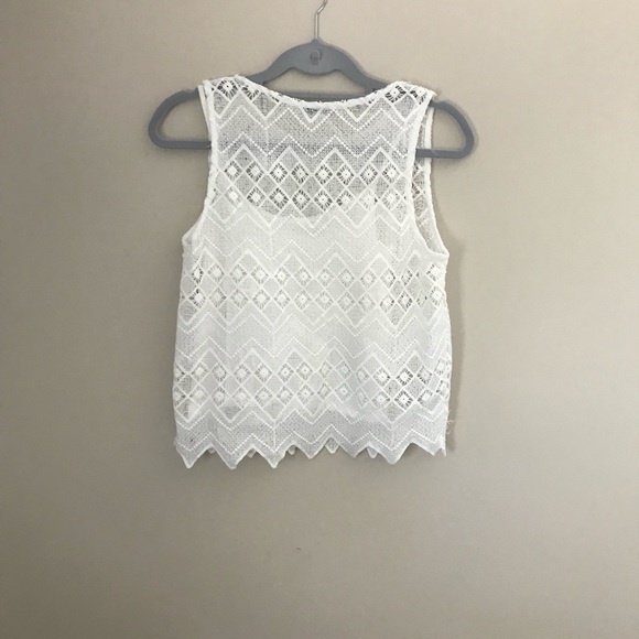 white lace top with built in tank top - Picture 3 of 3
